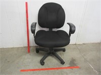 nice black rolling office chair (adjustable)