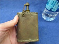 old small oil can (has screw lid)