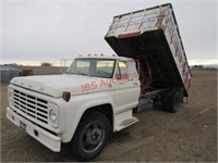 1974 Ford F-600 Truck with Mid Equip Hoist and Bed