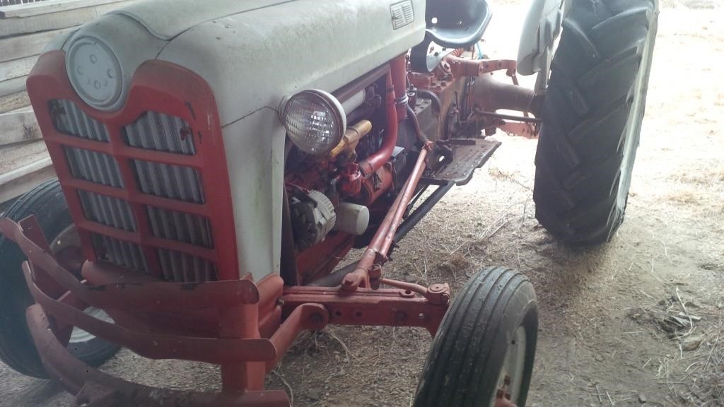 Classic Cars, Tractors and Equipment