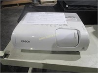 Epson EMP S5 LCD Projector