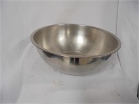 13 QT Stainless Steel Mixing Bowl