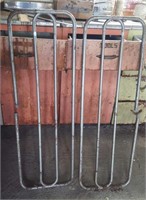 2 metal bed safety rails