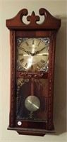 Daniel Dakota battery wall clock