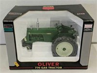 Oliver 770 Gas Tractor
