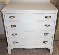 Four Drawer Commode with Pull Out