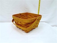 1999 Large Berry Basket with Handle