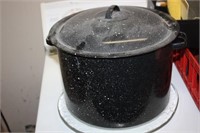 Graniteware Pot 11D