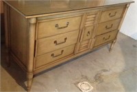 9 Drawer Drexel dresser with mirror (see pic)