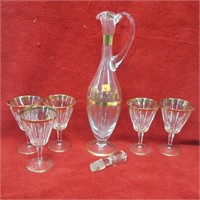 Tall Wine Decanter with 5 glasses Gold Trim