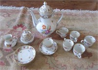 (15) Piece Bavaria tea set.