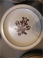 Pfaltzgraff dessert plates, set of 4