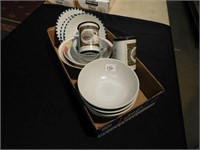 Lot of Japanese Bowls & Saucers, 2 teacups