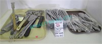 LOT, LG QTY OF KNIVES & BUTTER KNIVES