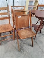 Pair wood folding chairs