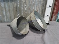 Pair of funnels