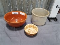 Crock bowls, set of 3