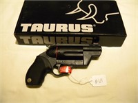 Taurus the judge 45/410 nib