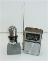 Vintage General Electric AM / FM Solid State Radio