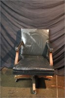 Vintage Emerald Executive Chair w/ Nail Trim