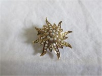 14K gold and pearl brooch