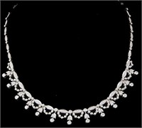 Ladies 18kt Gold necklace w 4.05ctw diamonds