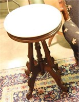 Victorian Walnut marbletop lamp table