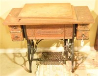 Antique Standard Co. Oak treadle base sewing