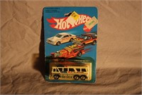 Hot Wheels - Greyhound MC8 - #1127- 1981