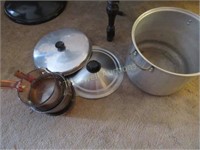 Visions cookware and large pot