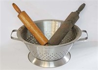 Metal Colander with 2 Wooden Rolling Pins