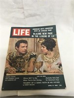 1962 Life Magazine with Mantle and Maris Cards