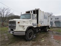 1988 Ford LS8000 Garbage Truck