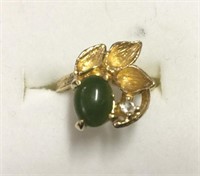 CABOCHON JADE LEAF DESIGN RING WITH ONE ACCENT