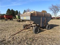 New Holland 180 Gravity Wagon