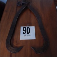 CAST IRON HAY BALE TONGS 18 IN