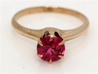 10kt Gold Pink Tourmaline Solitiare Ring