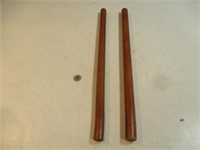 2 bâtons d'eskrima en bois dur