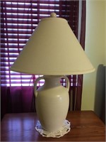 White Ceramic Bean Pot Lamp