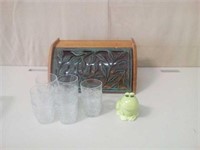Bread box, 10 PC. glasses and frog sponge holder