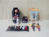 Lot of collectible dolls