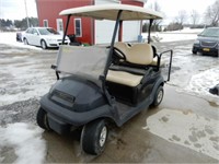 CLUB CAR ELECTRIC GOLF CART W/ REAR SEAT- RUNS