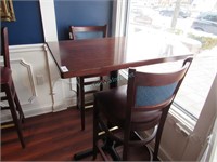 Tall Table  with  and tall  2chairs