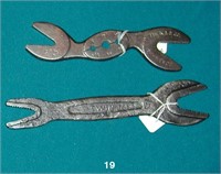 Pair of double ended alligator wrenches