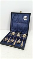 6 TEA SPOONS IN CASE - MADE IN ENGLAND