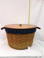 2004 Large Pot of Gold Basket w/ Lid