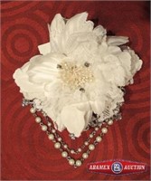 Hairpin. Fabric and lace flower with pearl beads.