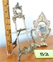 Metal Frame Stand & Mirror