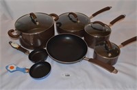 7 Pieces of Cookware-4 with Lids