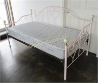 Pink Daybed w/ Posturepedic Mattress